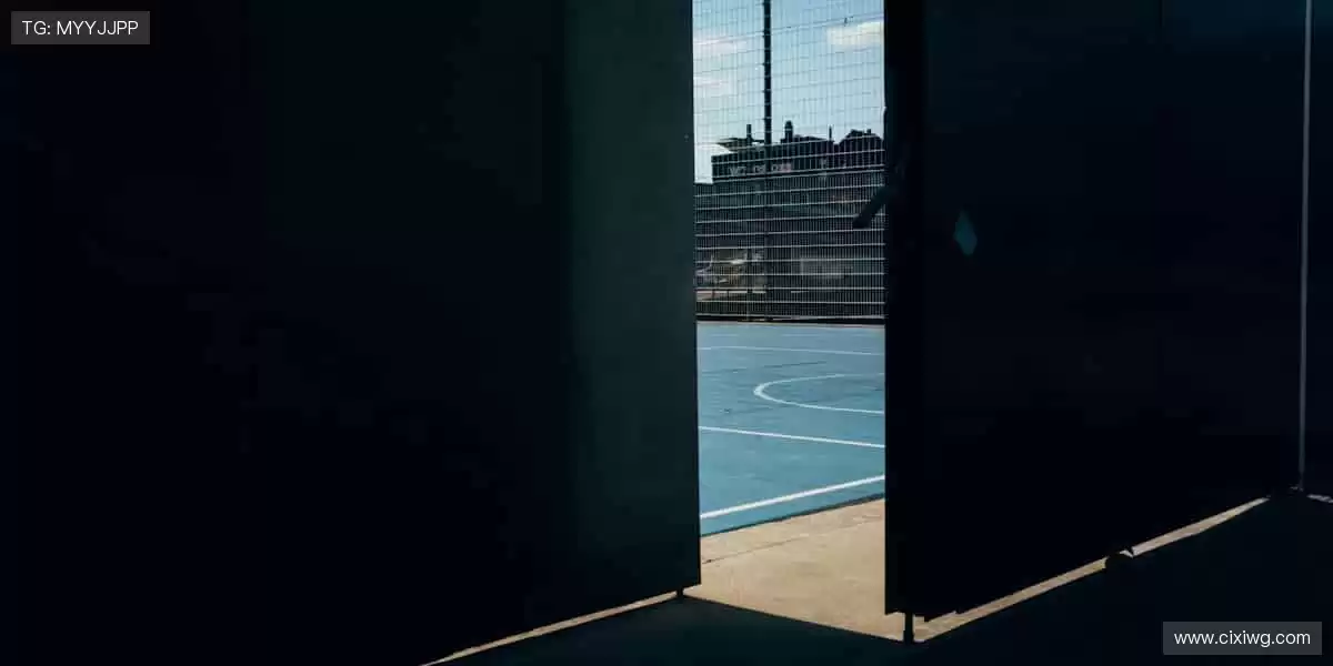 ⚽️ 绿茵激战，等你来见证奇迹！